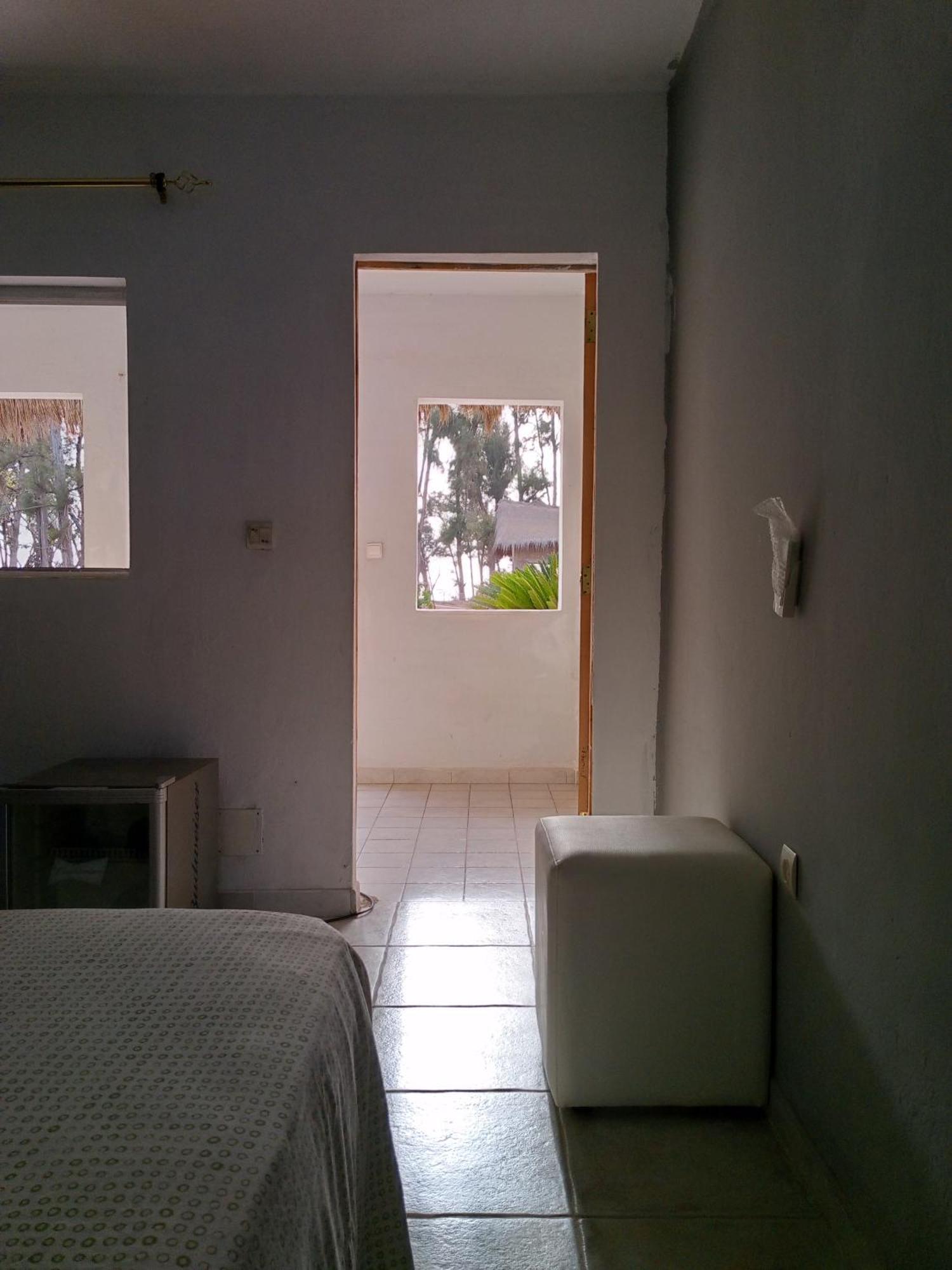 Poco Loco B&B Abeme Екстер'єр фото